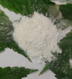 Cannabinoid purification by crystallization